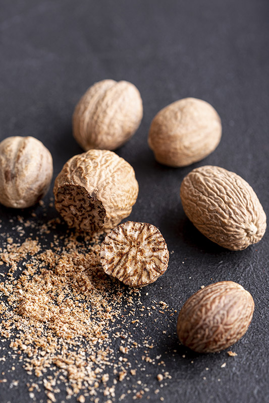Nutmeg Whole and Powder
